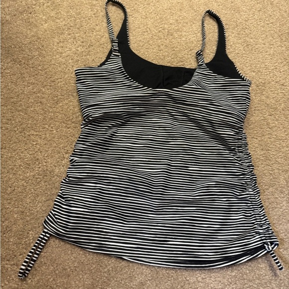 Prana striped Black and White Women's swim
Tankini top size small - Picture 2 of 3